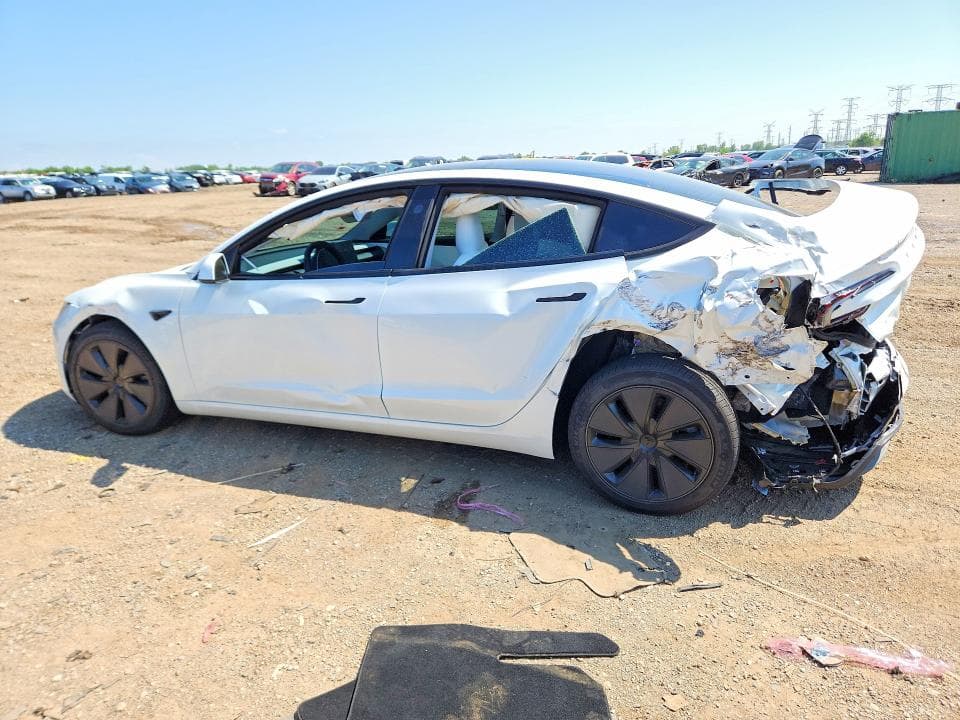 2026 TESLA MODEL 3 2