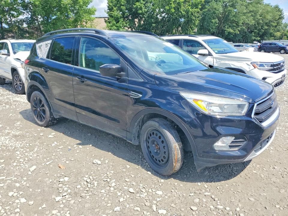 2018 FORD ESCAPE SE 4