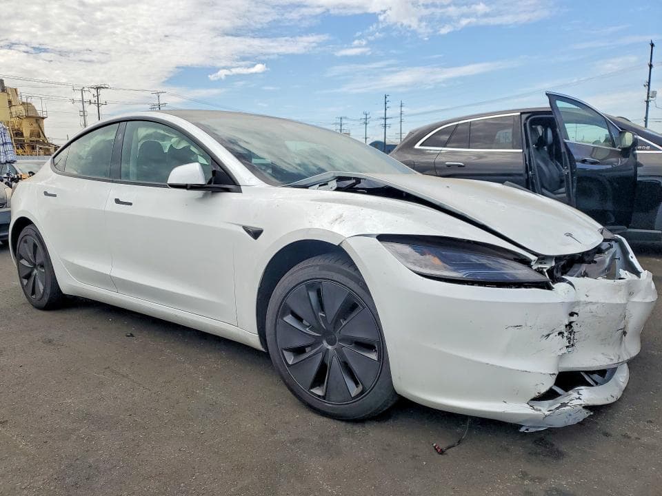 2026 TESLA MODEL 3 4