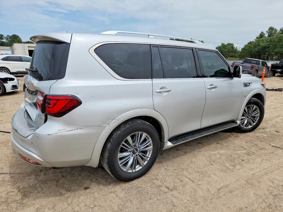 2019 INFINITI QX80 LUXE 3