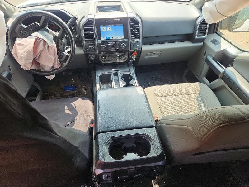 2017 FORD F150 SUPERCREW 8