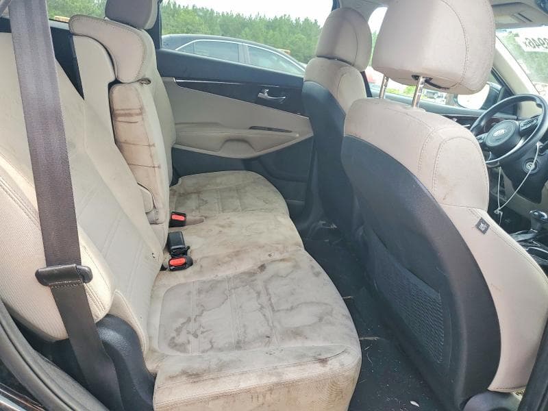 2017 KIA SORENTO LX 10