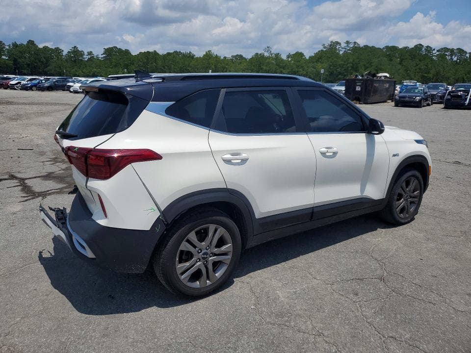 2022 KIA SELTOS S 3