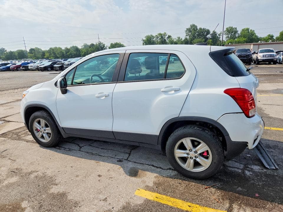 2018 CHEVROLET TRAX LS 2