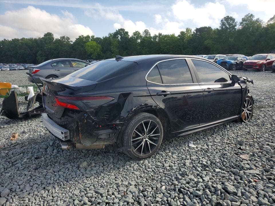 2023 TOYOTA CAMRY SE 3