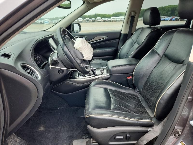 2017 INFINITI QX60 BASE 7