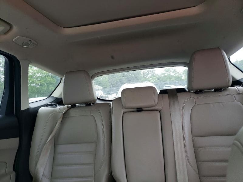 2017 FORD ESCAPE TITANIUM 10