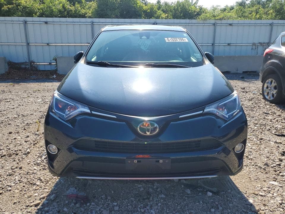 2018 TOYOTA RAV4 XLE 5