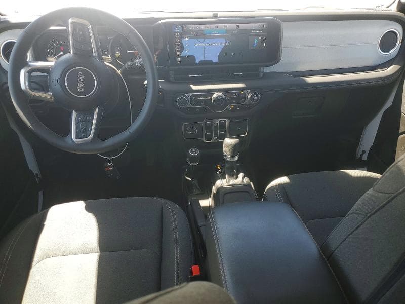 2025 JEEP WRANGLER SAHARA 4XE 8