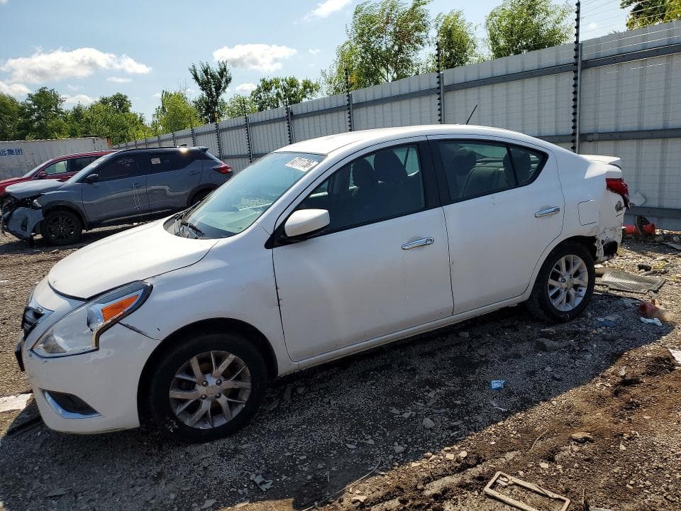 2018 NISSAN VERSA SV - 1
