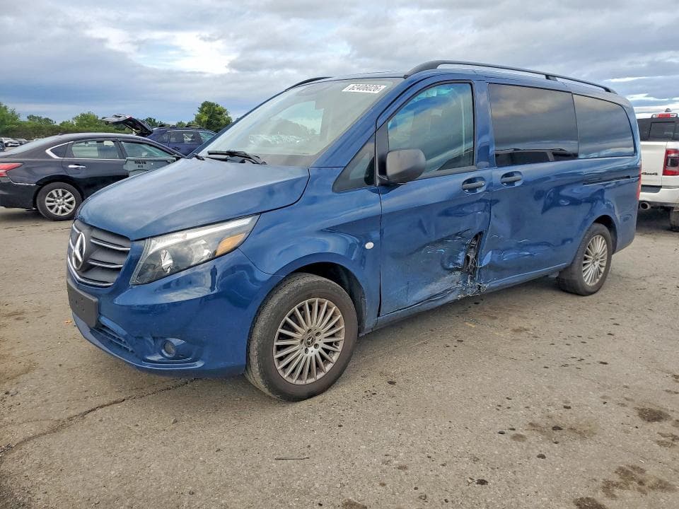 2023 MERCEDES-BENZ METRIS - 1