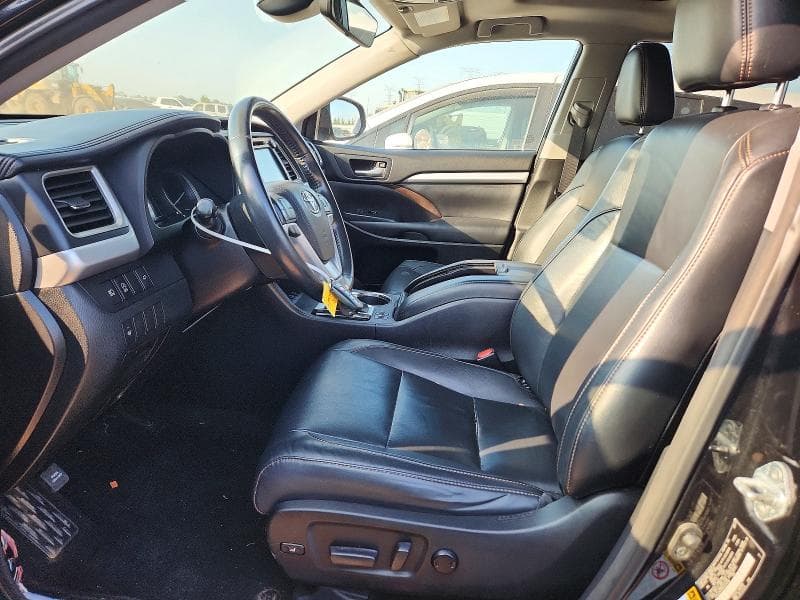 2017 TOYOTA HIGHLANDER XLE 7
