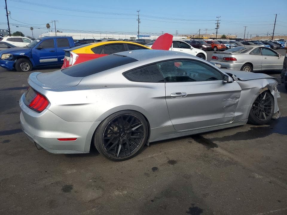 2018 FORD MUSTANG 3