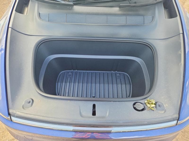 2026 TESLA MODEL Y 11