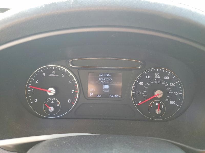 2020 KIA SORENTO LX 9
