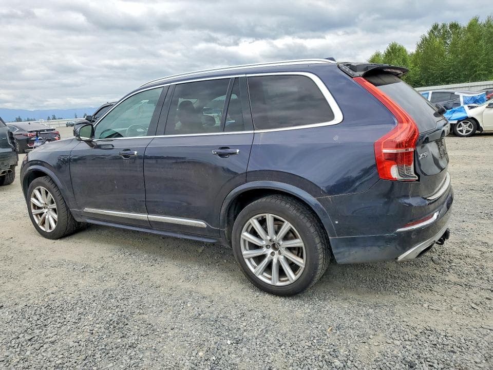 2017 VOLVO XC90 T6 2