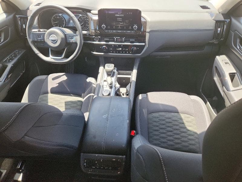 2024 NISSAN PATHFINDER SV 8