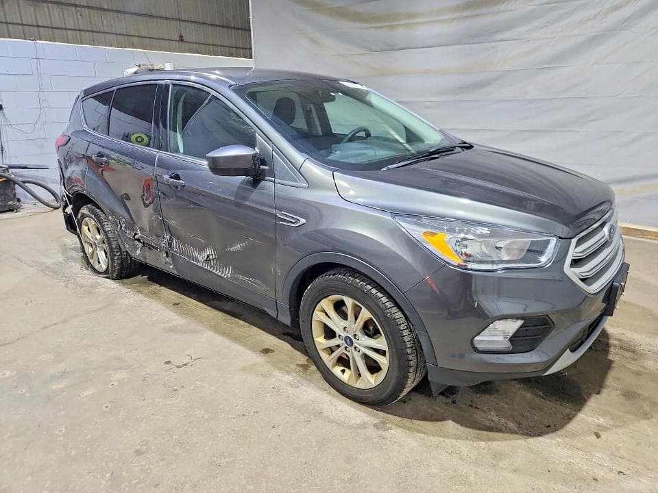 2019 FORD ESCAPE SE 4
