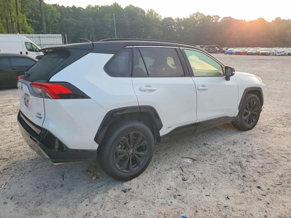 2023 TOYOTA RAV4 XSE 3