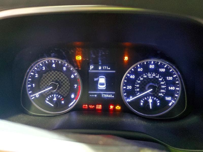 2019 HYUNDAI ELANTRA SEL 9