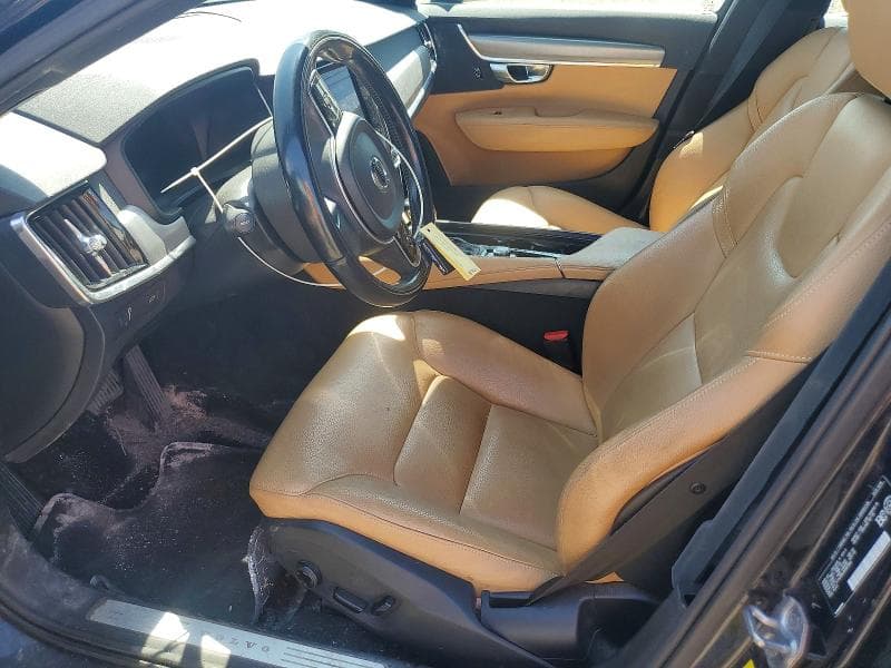 2017 VOLVO S90 T6 MOMENTUM 7
