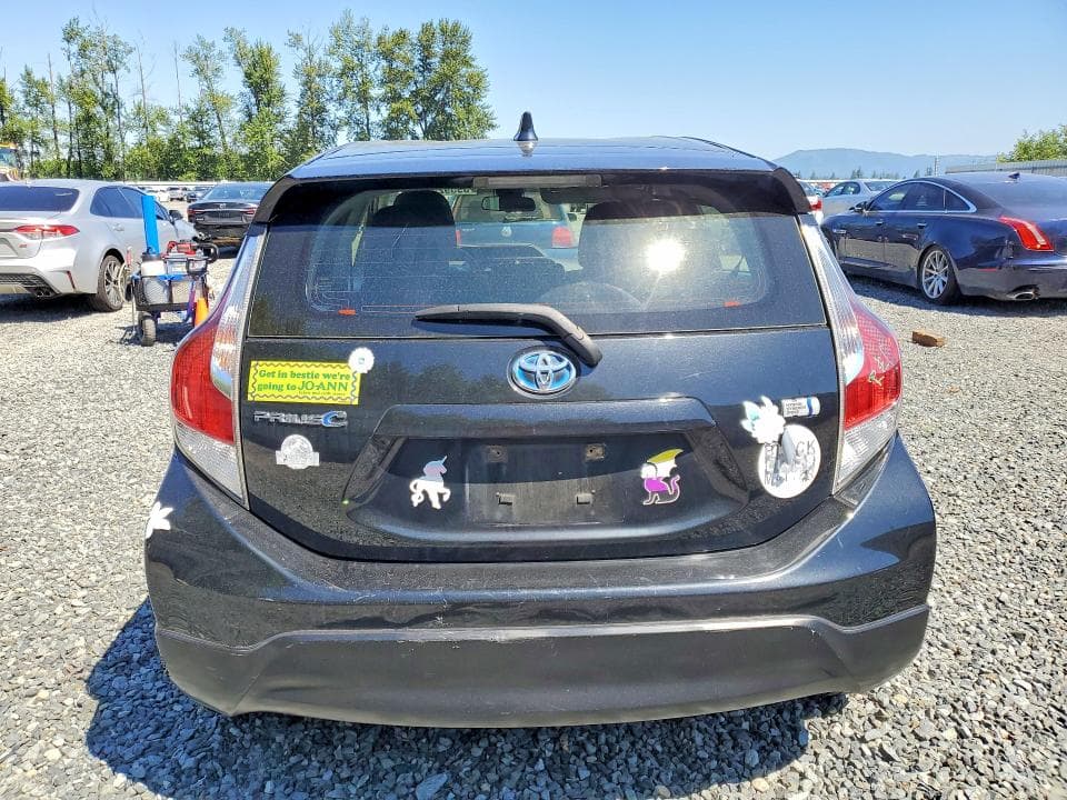 2017 TOYOTA PRIUS C TWO 6
