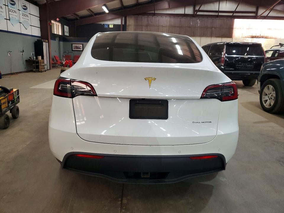 2021 TESLA MODEL Y 6