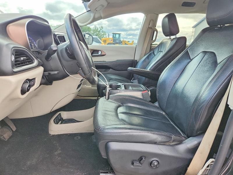 2017 CHRYSLER PACIFICA TOURING L 7