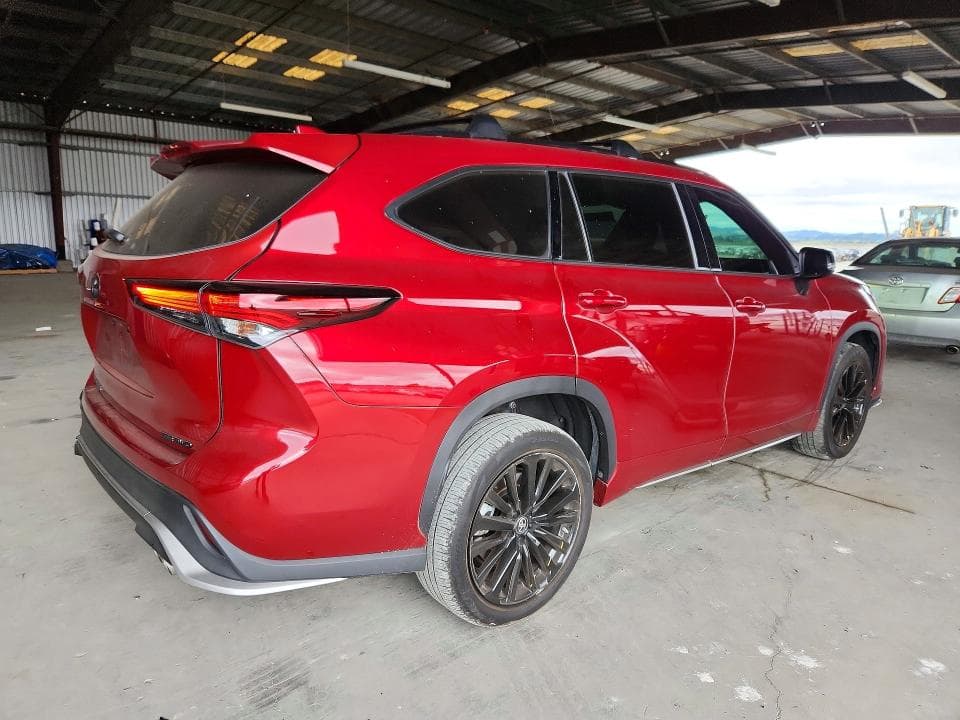 2024 TOYOTA HIGHLANDER XSE 3