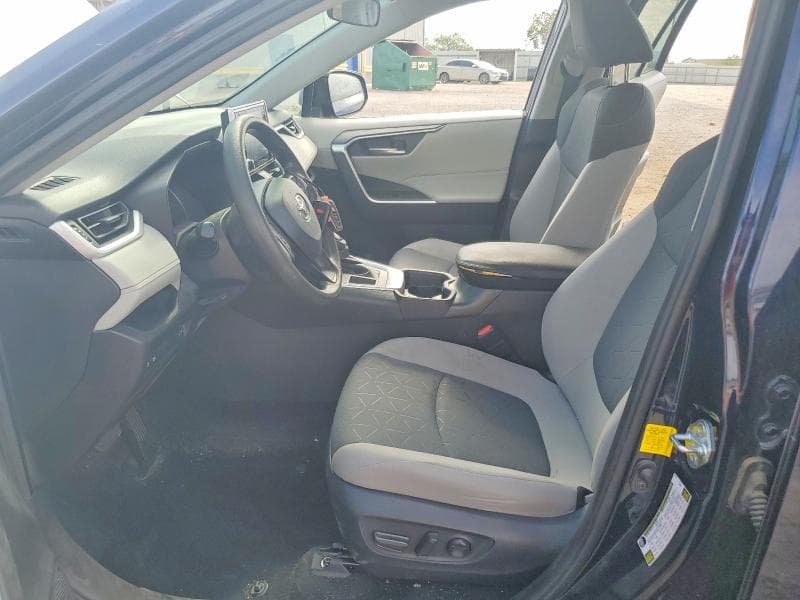 2021 TOYOTA RAV4 XLE 7