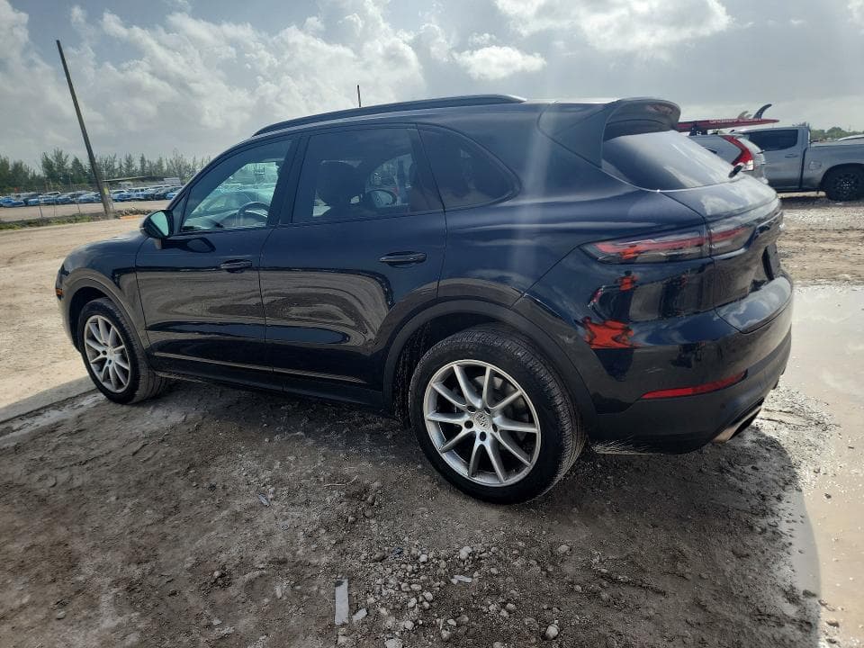 2019 PORSCHE CAYENNE 2