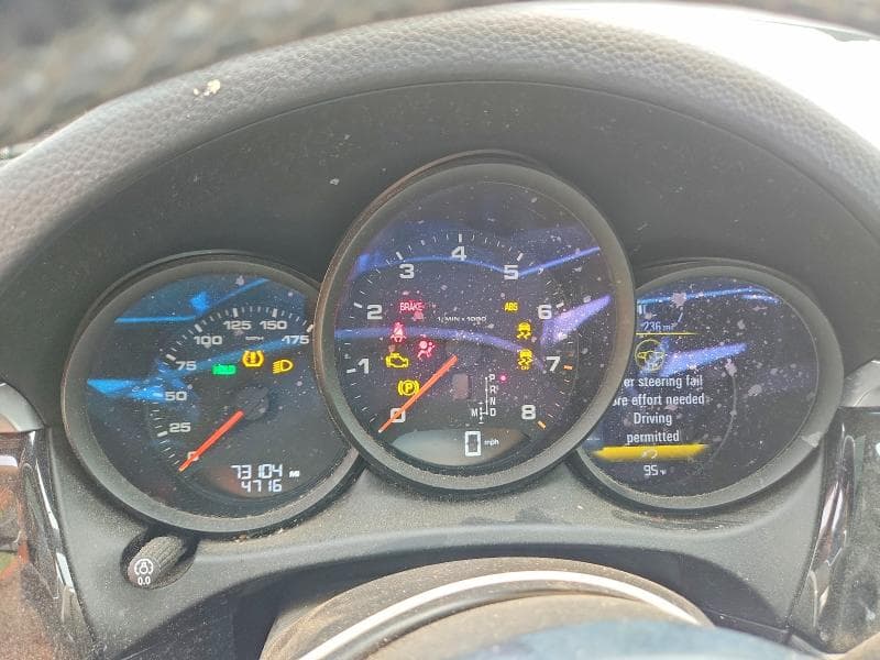 2021 PORSCHE MACAN 9