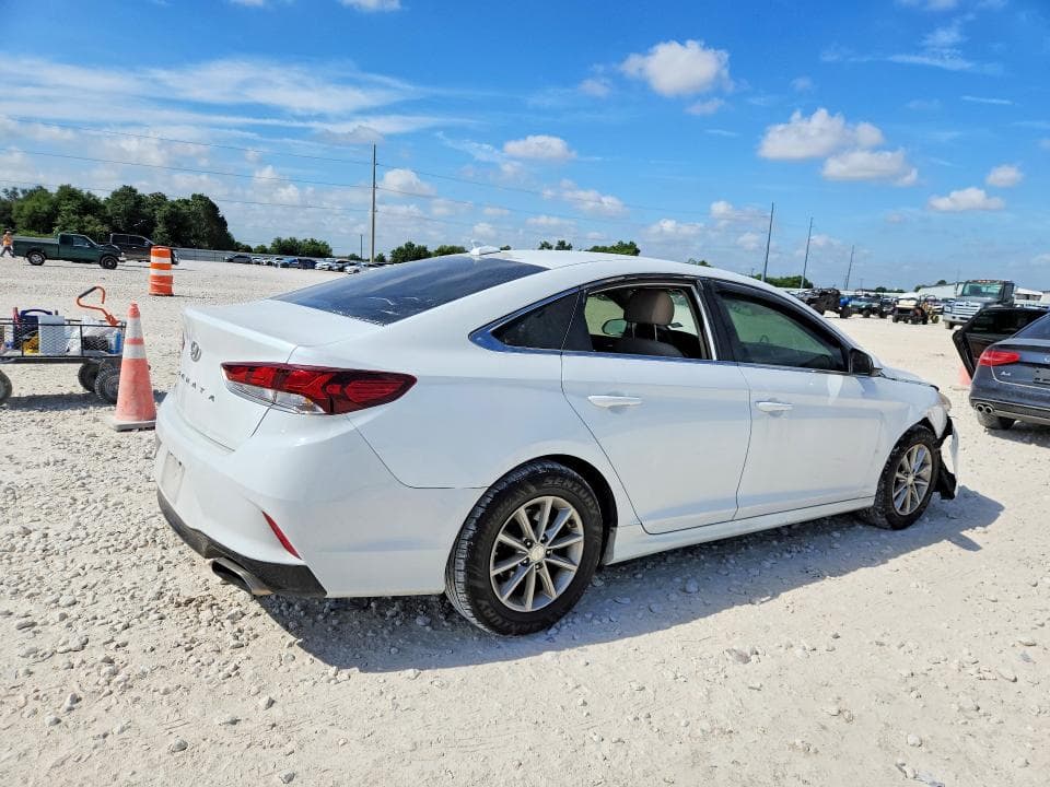 2018 HYUNDAI SONATA SE 3