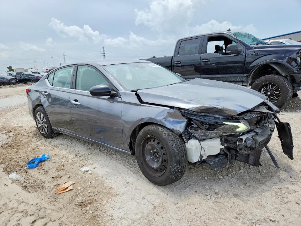 2024 NISSAN ALTIMA S 4