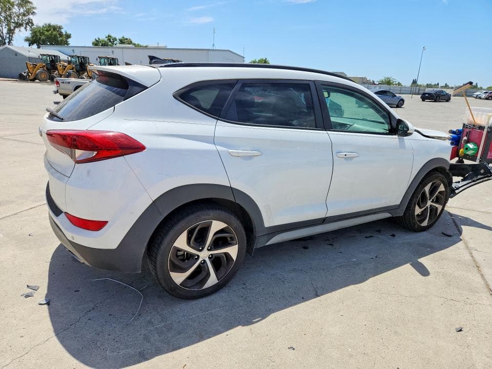 2018 HYUNDAI TUCSON VALUE 3