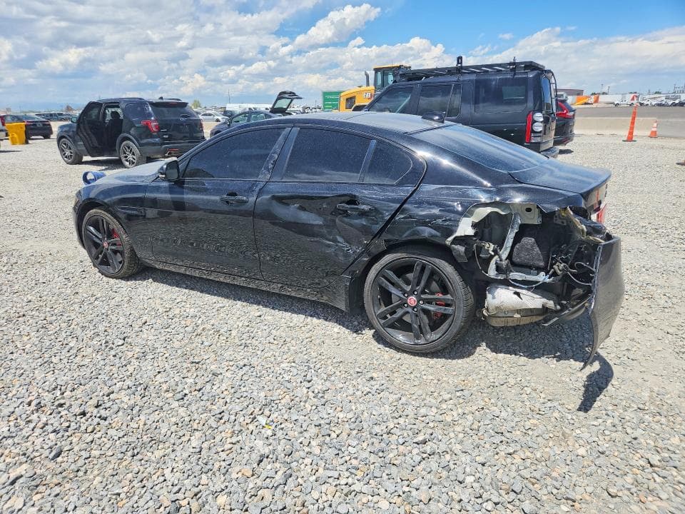 2017 JAGUAR XE PRESTIGE 2