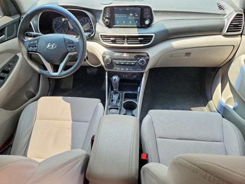 2020 HYUNDAI TUCSON SE 8