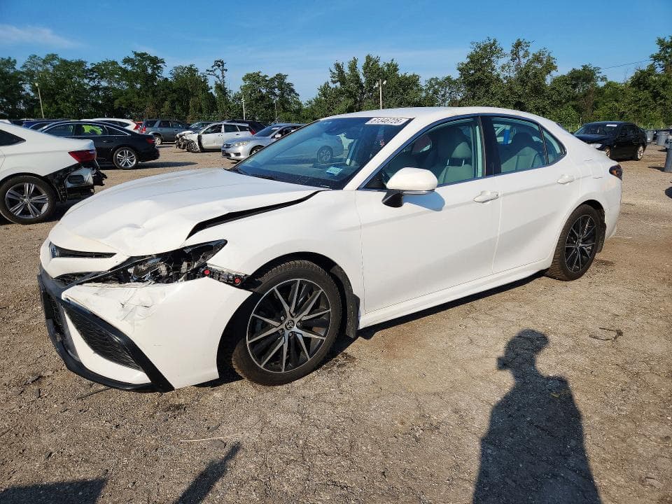 2022 TOYOTA CAMRY HYBRID SE - 1