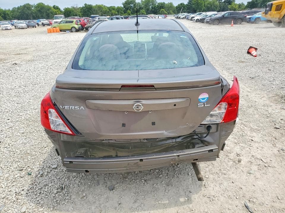 2017 NISSAN VERSA 1.6 SL 6