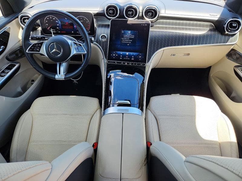 2024 MERCEDES-BENZ GLC 300 4MATIC 8