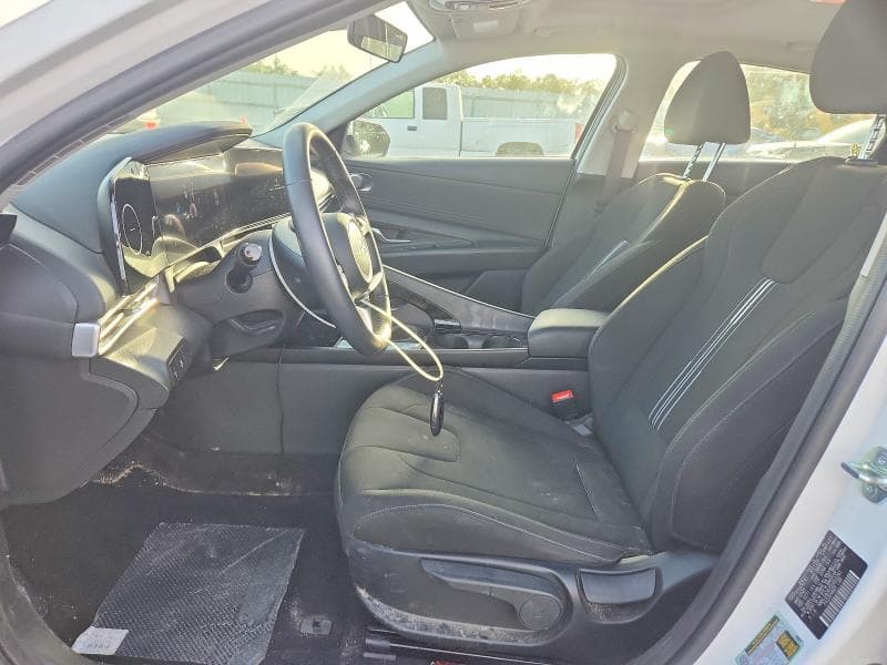 2025 HYUNDAI ELANTRA SEL 7