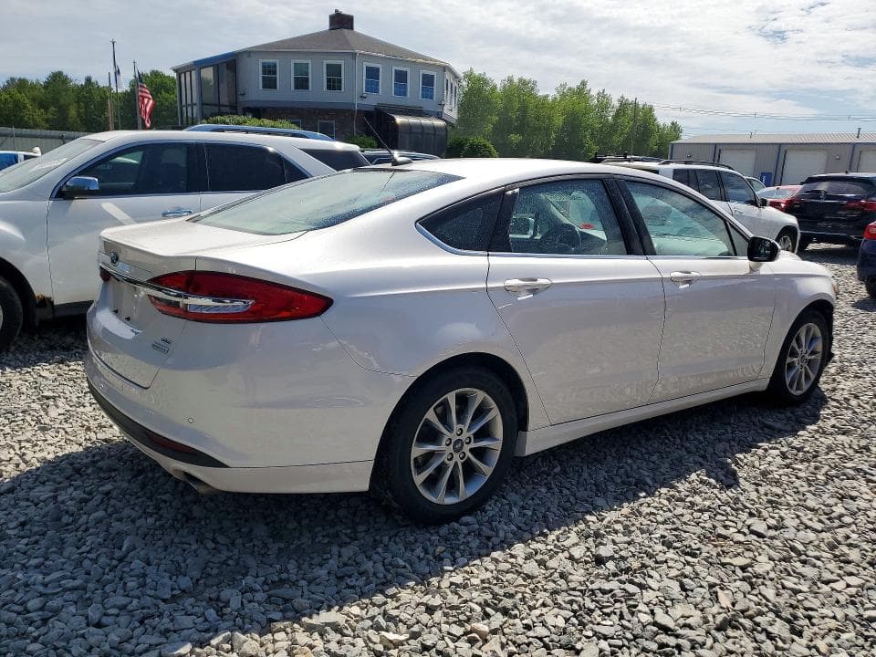 2017 FORD FUSION SE 3