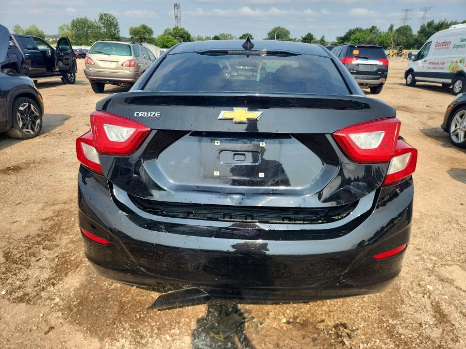 2018 CHEVROLET CRUZE LS 6