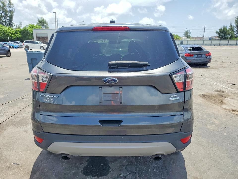 2017 FORD ESCAPE SE 6