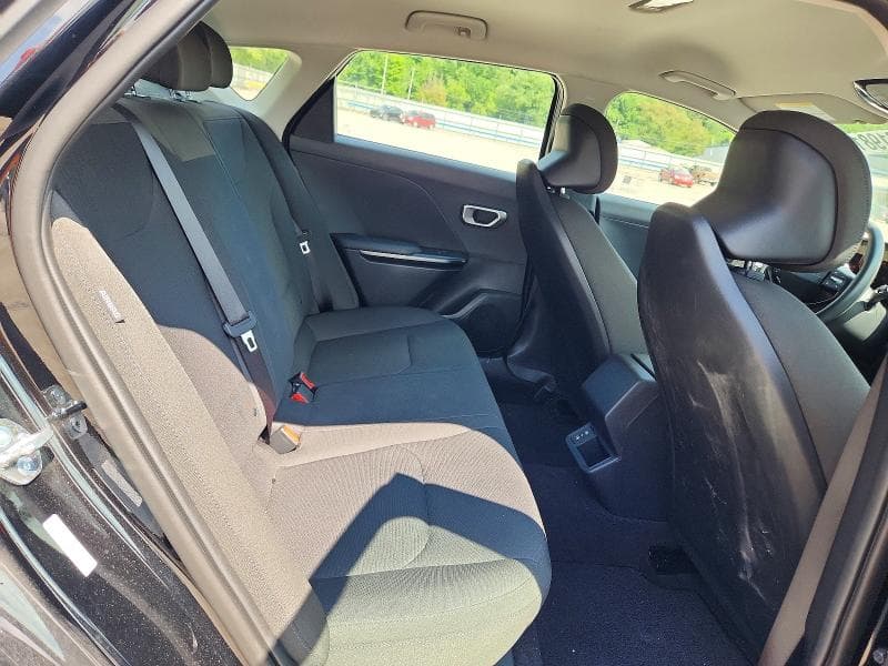 2026 KIA K4 LXS 10