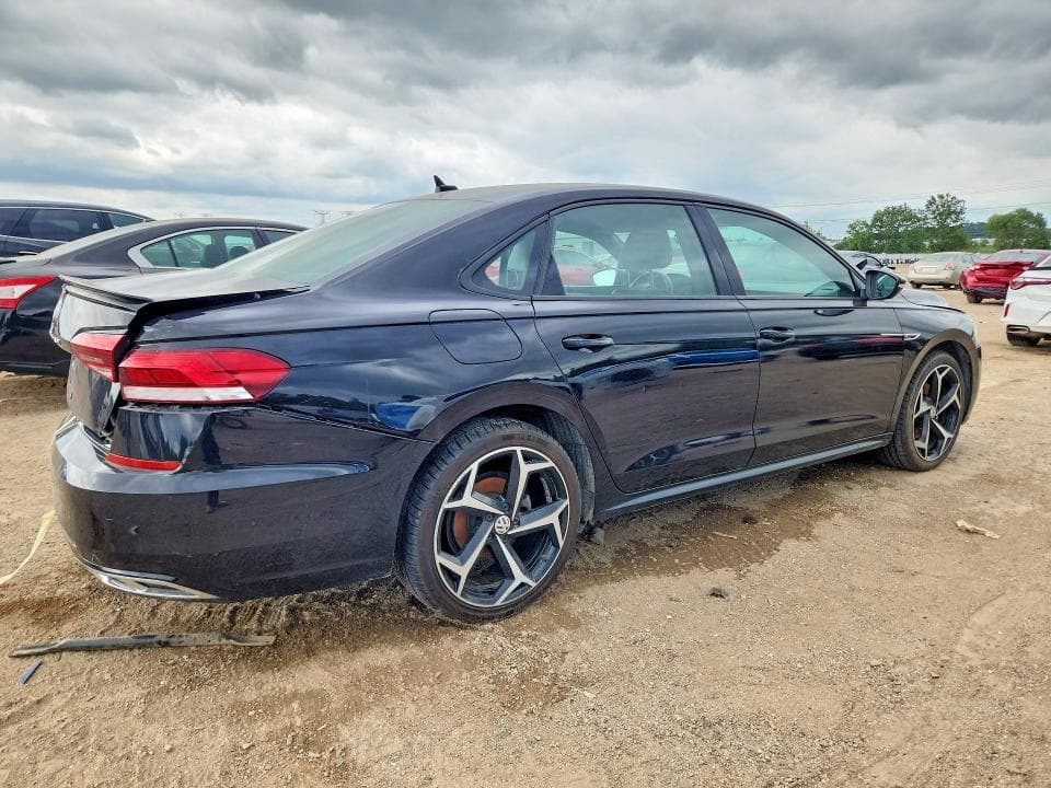 2021 VOLKSWAGEN PASSAT R-LINE 3