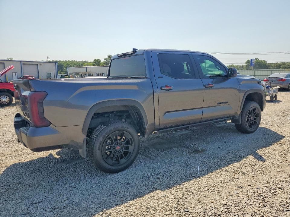 2025 TOYOTA TUNDRA SR5 3