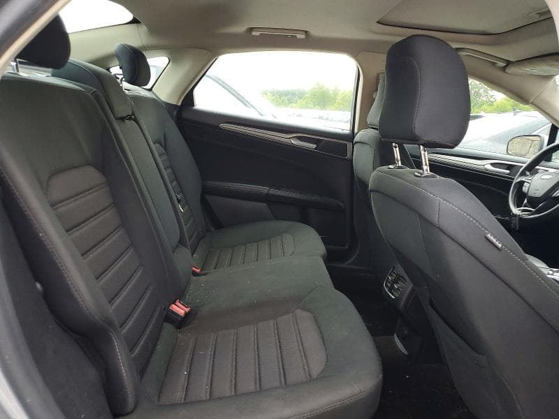 2020 FORD FUSION SE 10