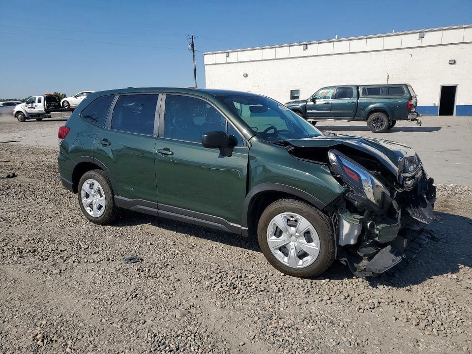 2022 SUBARU FORESTER 4