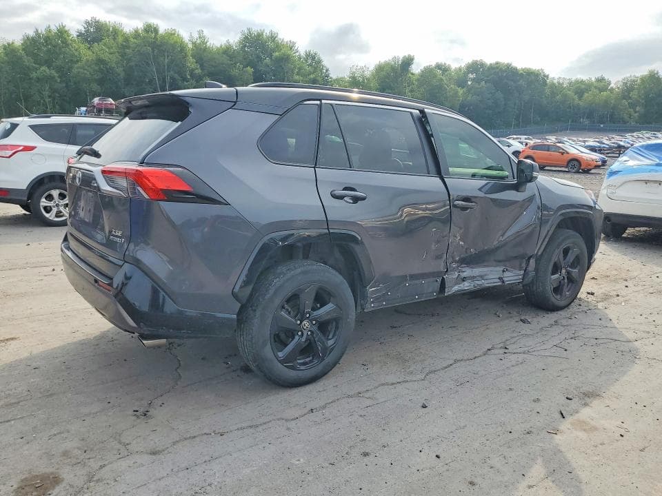 2021 TOYOTA RAV4 XSE 3